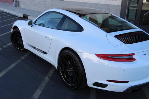 2017 Porsche 911 Carrera