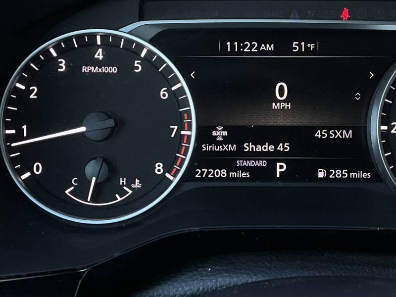 2025 Nissan Pathfinder SV