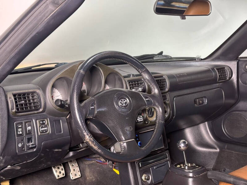 2002 Toyota MR2 Spyder