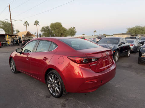 2018 Mazda MAZDA3 Touring