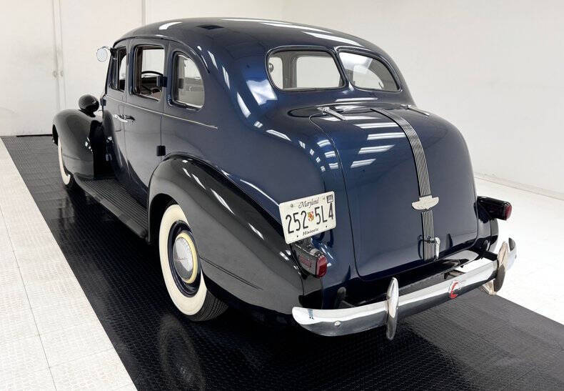 1937 Pontiac Chieftain