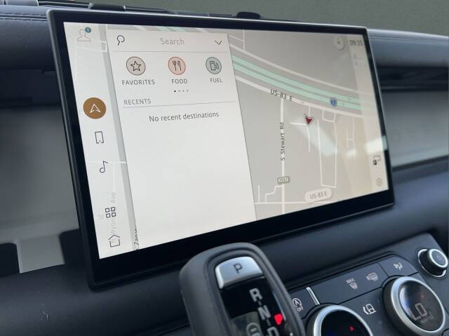 2025 Land Rover Defender 90 P300 S