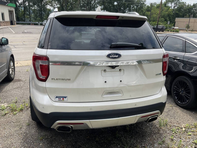 2017 Ford Explorer Platinum