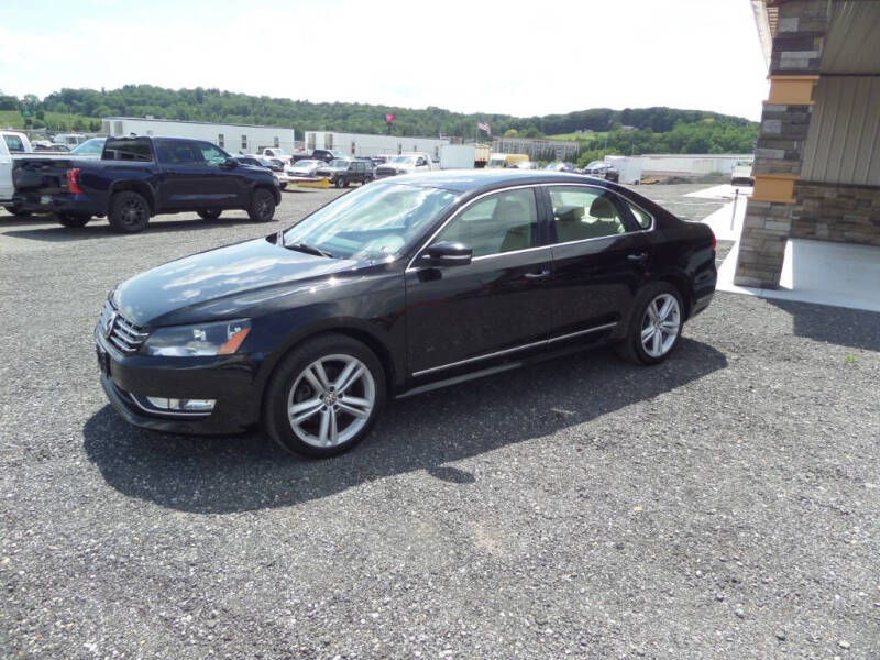2013 Volkswagen Passat SE's photo