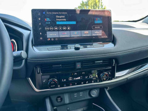 2025 Nissan Rogue SL