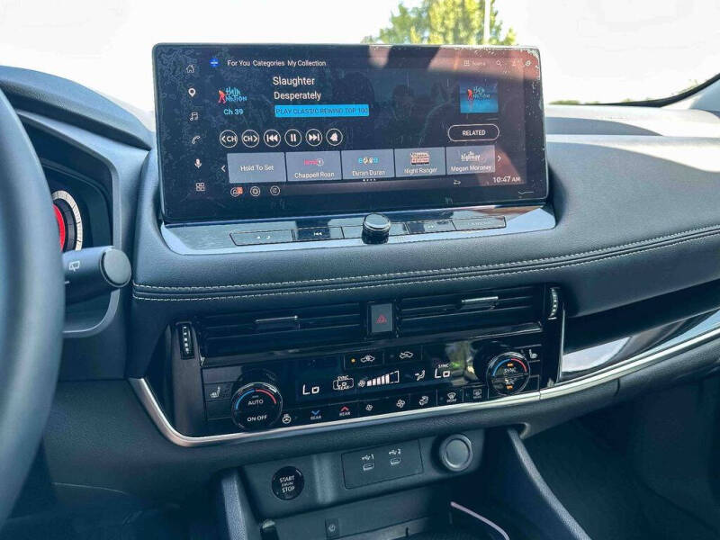 2025 Nissan Rogue SL