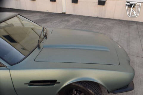 1976 Aston Martin V8 Vantage