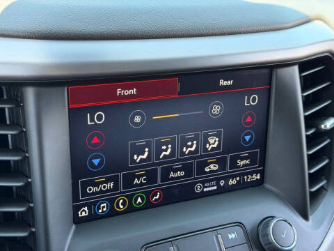 2023 GMC Acadia AT4