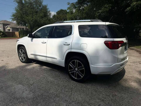 2019 GMC Acadia Denali