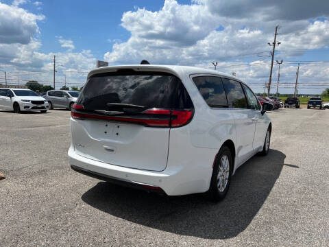 2023 Chrysler Pacifica Touring L