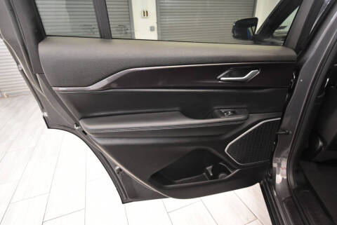 2022 Jeep Grand Cherokee L Altitude