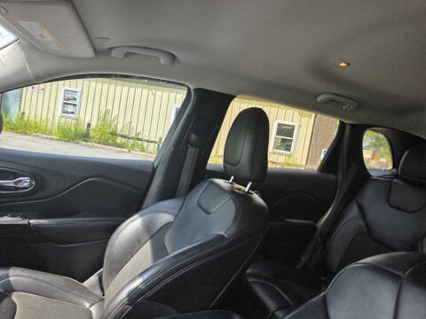 2020 Jeep Cherokee Altitude