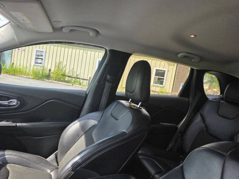 2020 Jeep Cherokee Altitude