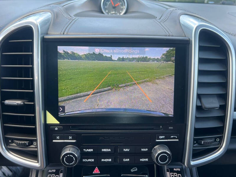 2017 Porsche Cayenne Turbo