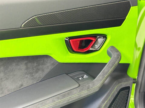 2024 Lamborghini Urus S