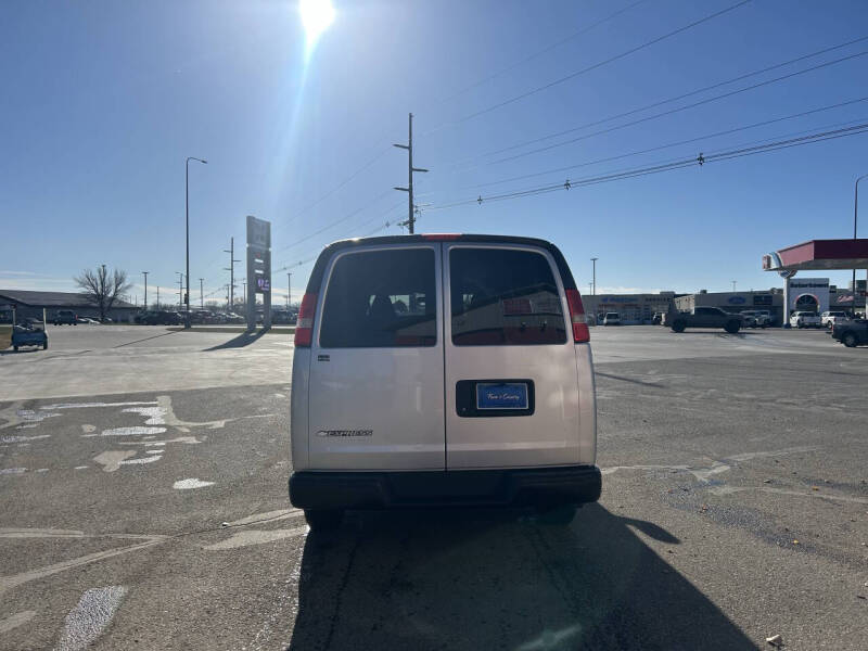 2016 Chevrolet Express LS 2500