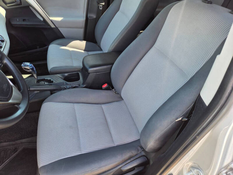 2013 Toyota RAV4 LE