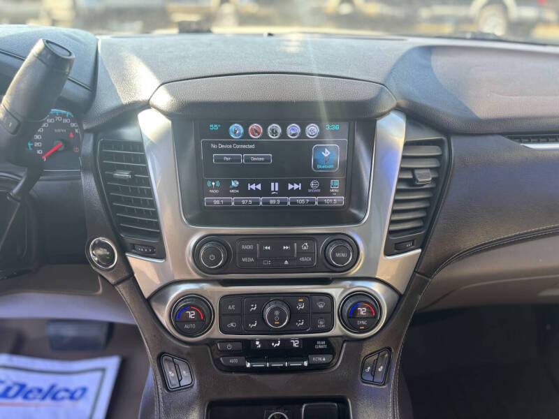 2017 Chevrolet Suburban LT