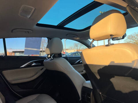 2018 Infiniti QX30 Luxury