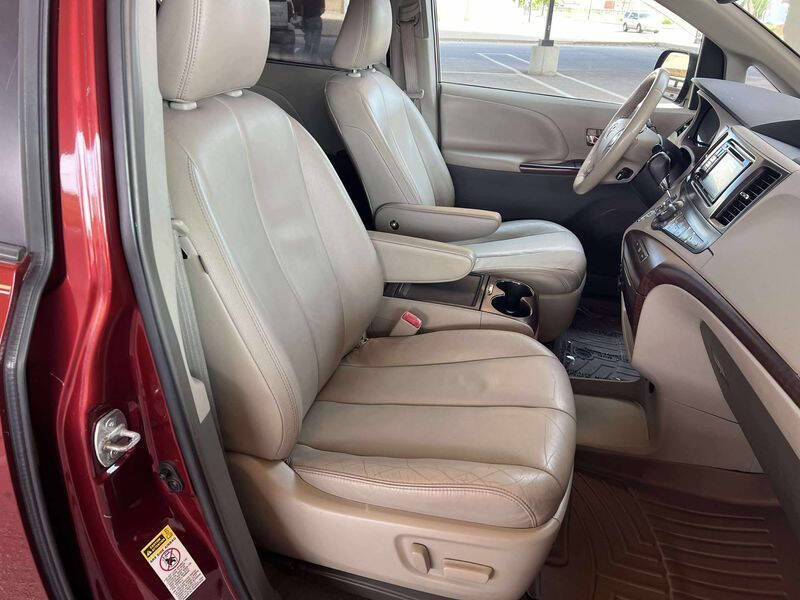 2013 Toyota Sienna