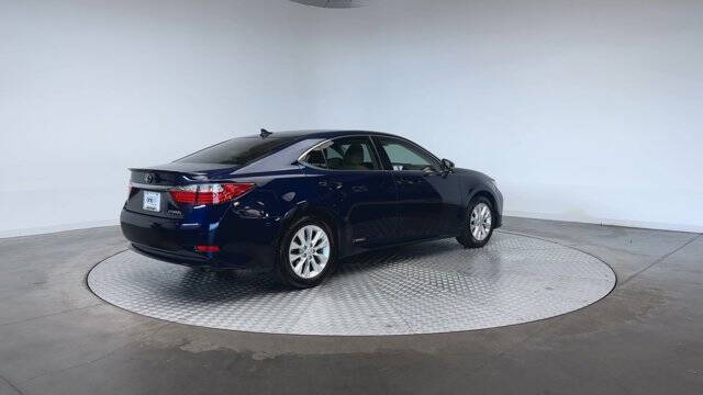 2014 Lexus ES 300h