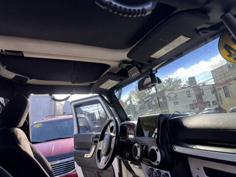 2014 Jeep Wrangler Unlimited Sahara