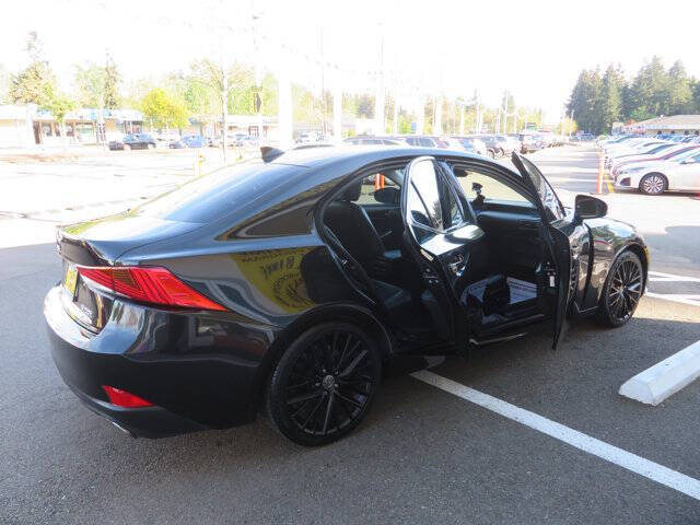 2017 Lexus IS 200t
