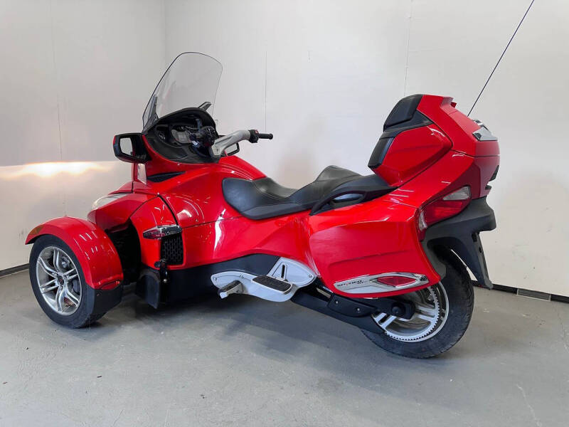 2011 Can-Am Spyder RT-S SE5