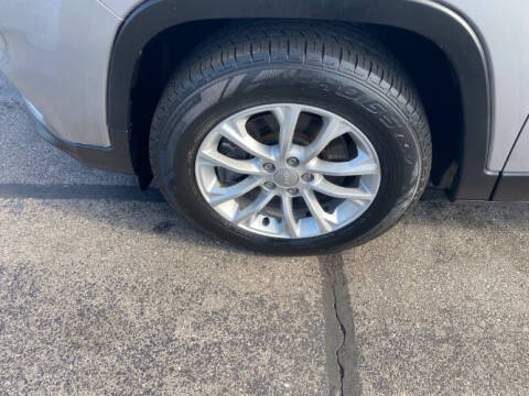 2020 Jeep Cherokee Latitude