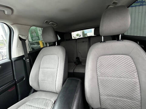 2021 Ford Escape SE
