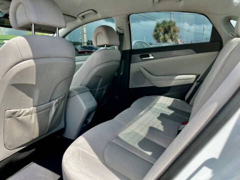 2017 Hyundai Sonata SE