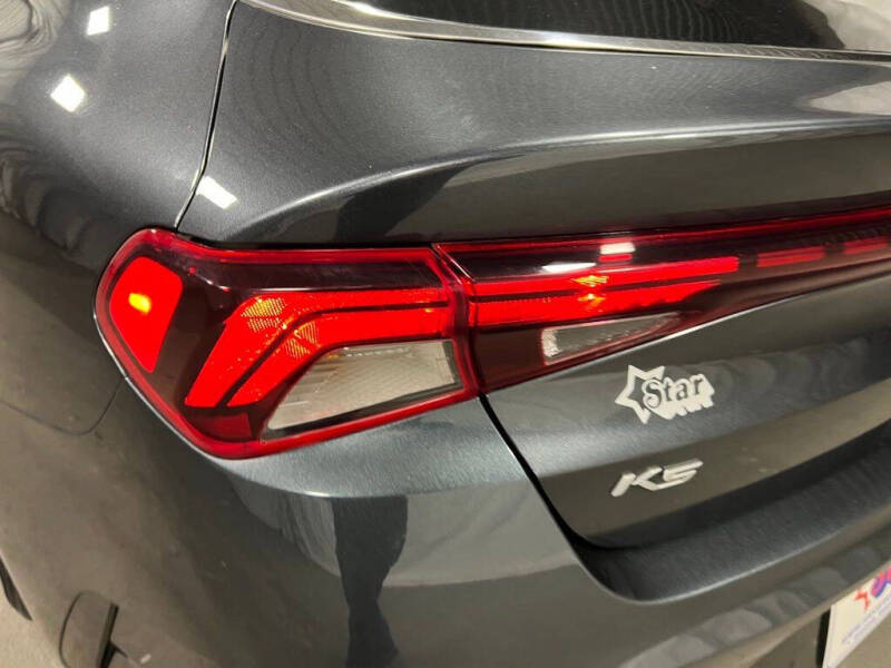 2022 Kia K5