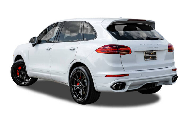 2015 Porsche Cayenne Turbo