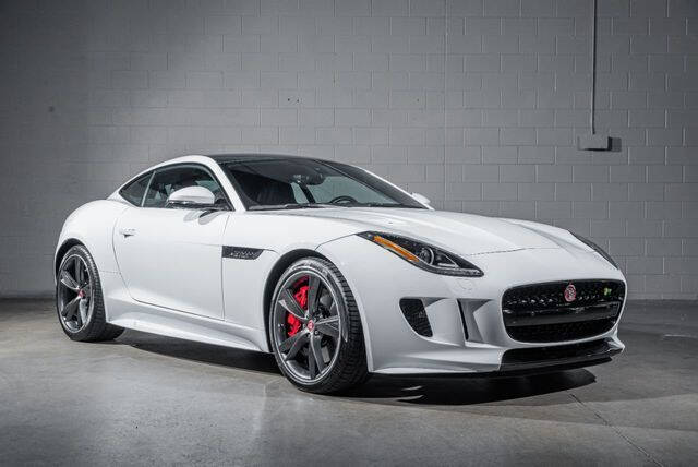 2016 Jaguar F-TYPE R