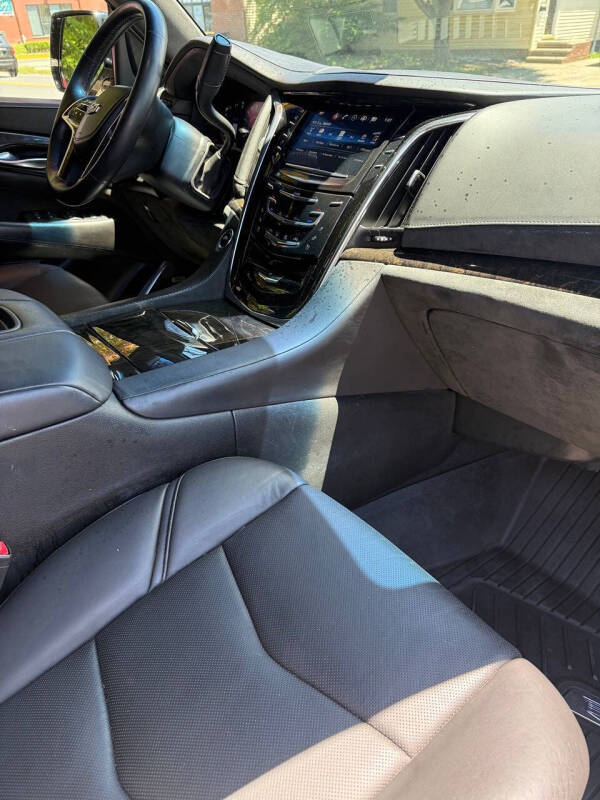 2016 Cadillac Escalade Platinum
