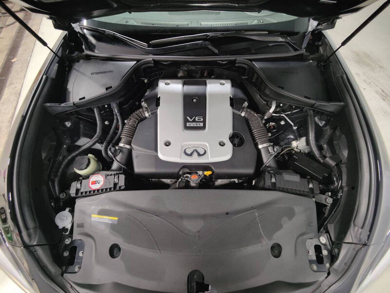 2015 Infiniti Q70L 3.7