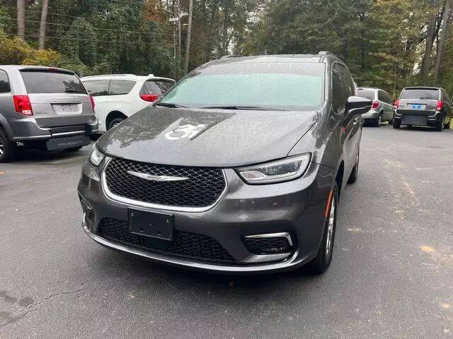 2022 Chrysler Pacifica Touring L