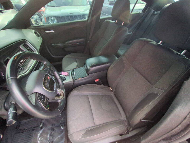 2019 Dodge Charger SXT