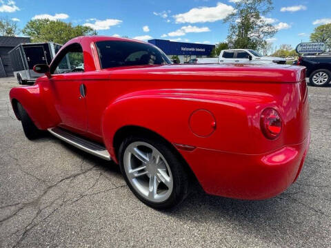 2004 Chevrolet SSR LS