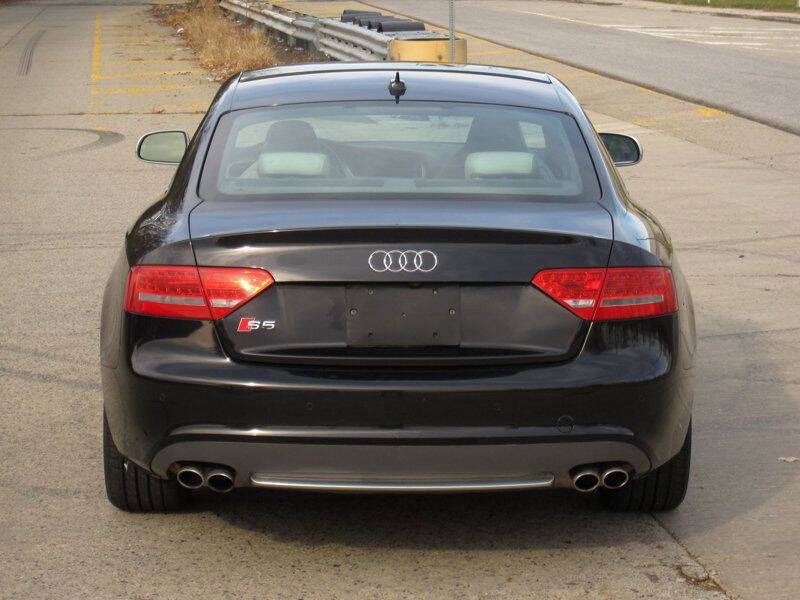 2011 Audi S5 4.2 quattro Prestige