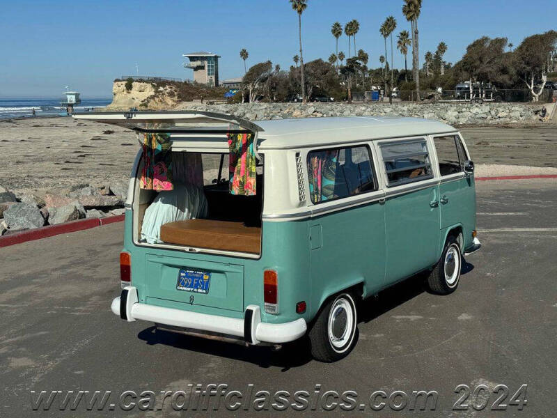 1972 Volkswagen Bus