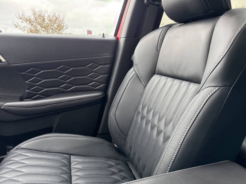 2025 Mitsubishi Outlander SEL