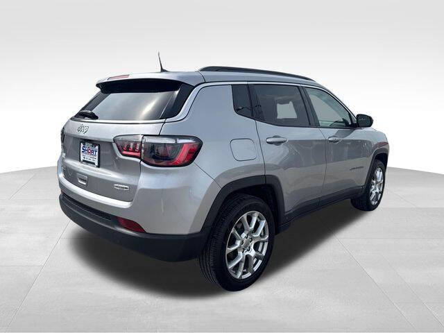 2022 Jeep Compass Latitude Lux