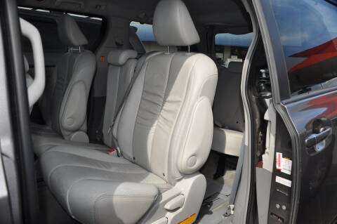 2011 Toyota Sienna
