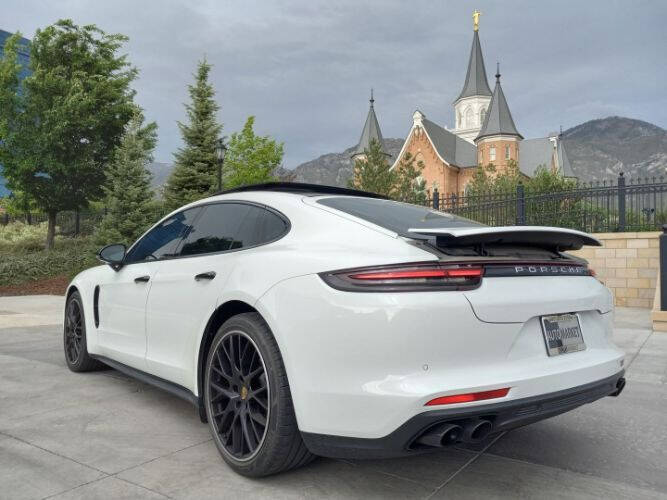 2018 Porsche Panamera