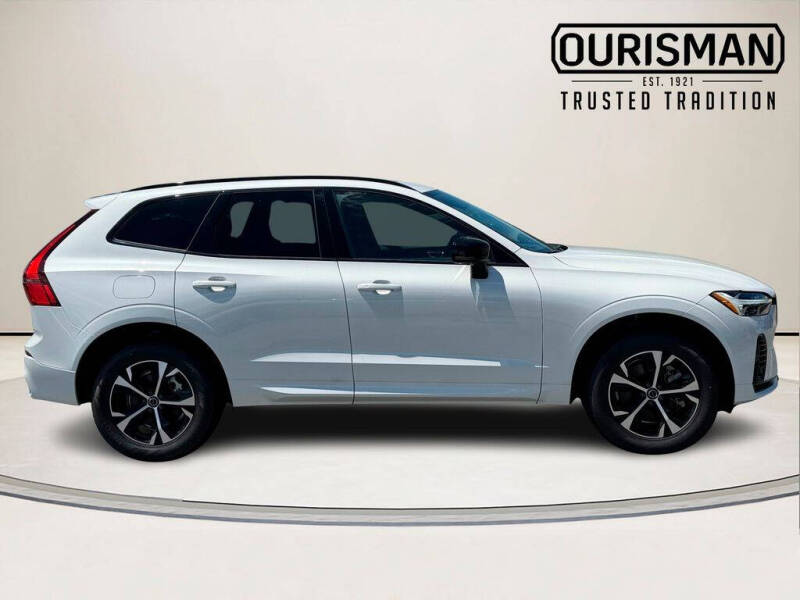 2026 Volvo XC60 T8 Core