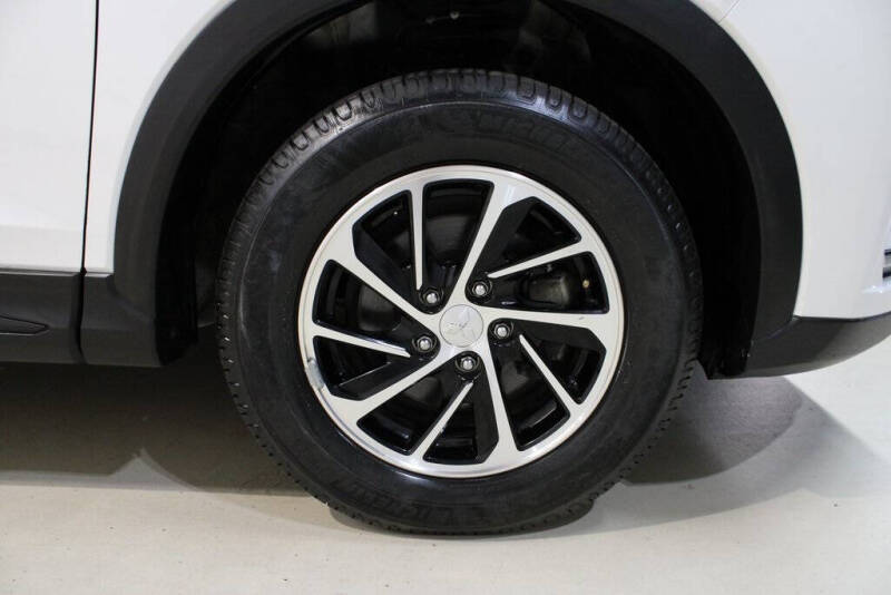 2020 Mitsubishi Eclipse Cross ES