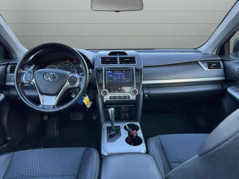 2014 Toyota Camry SE