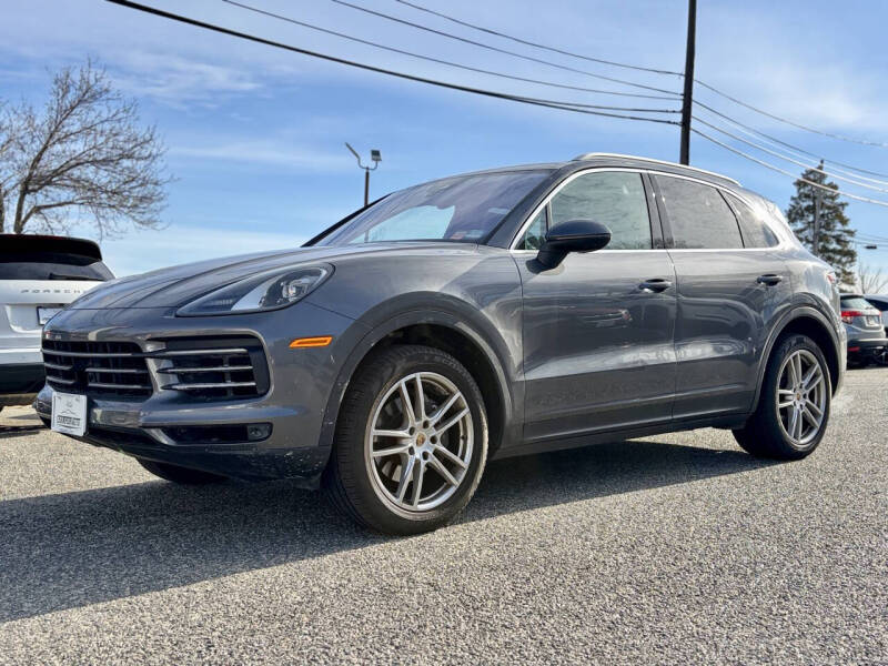 2019 Porsche Cayenne Base's photo