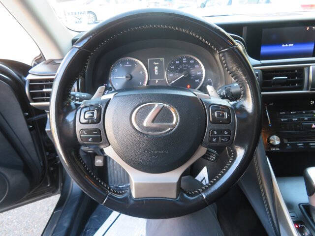 2017 Lexus IS 200t